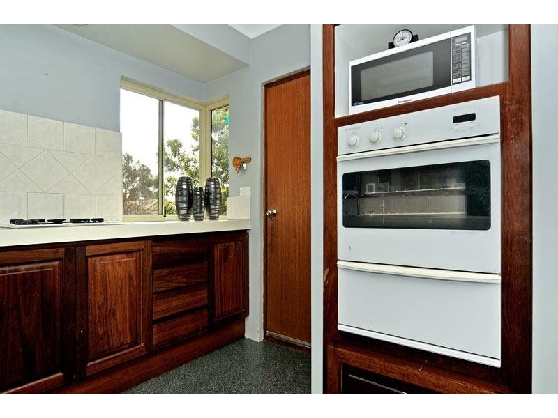 27 Wilson Street, Wooroloo WA 6558