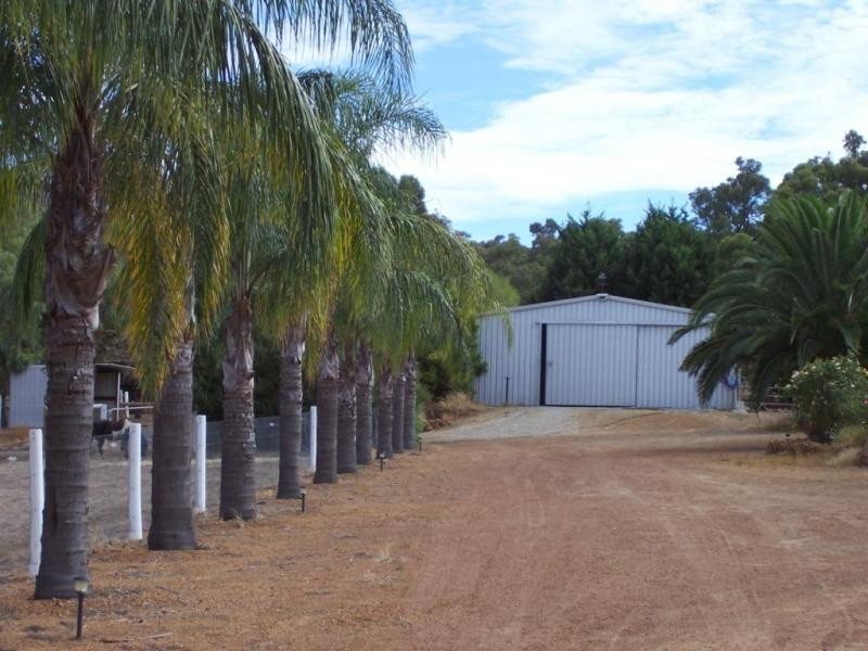255 Bodeguero Way (El Caballo Hts, Wundowie), Wooroloo WA 6558