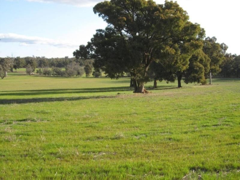 Lot 6/ Great Southern Hwy, Woottating, The Lakes WA 6556