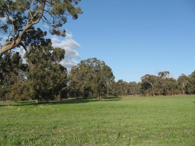 Lot 6/ Great Southern Hwy, Woottating, The Lakes WA 6556