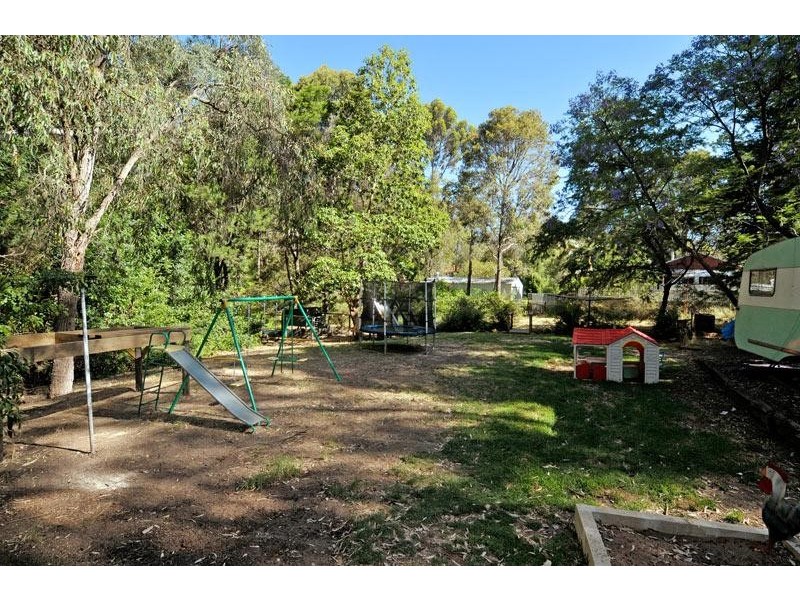 270 GILL STREET, Mundaring WA 6073