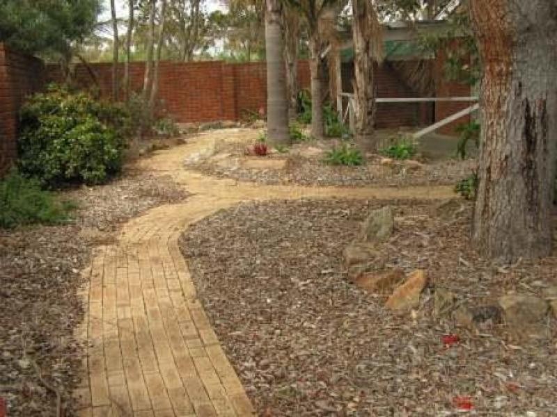 16 Mallow Way, Forrestfield WA 6058