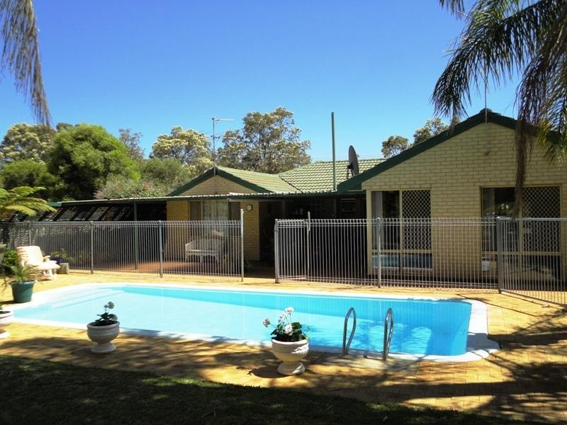 50 Northcote Street, Chidlow WA 6556
