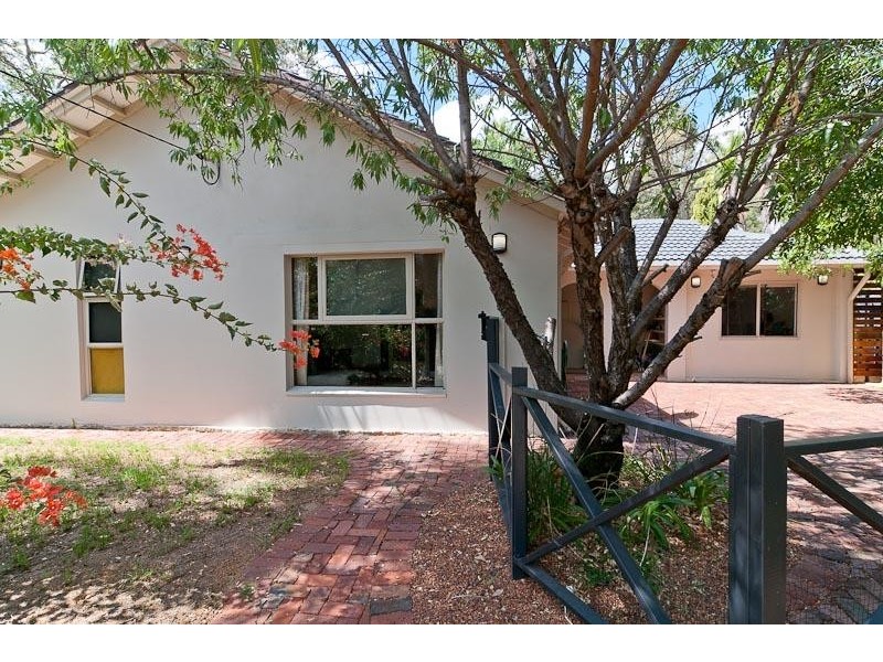 275 Martin Road, Mundaring WA 6073