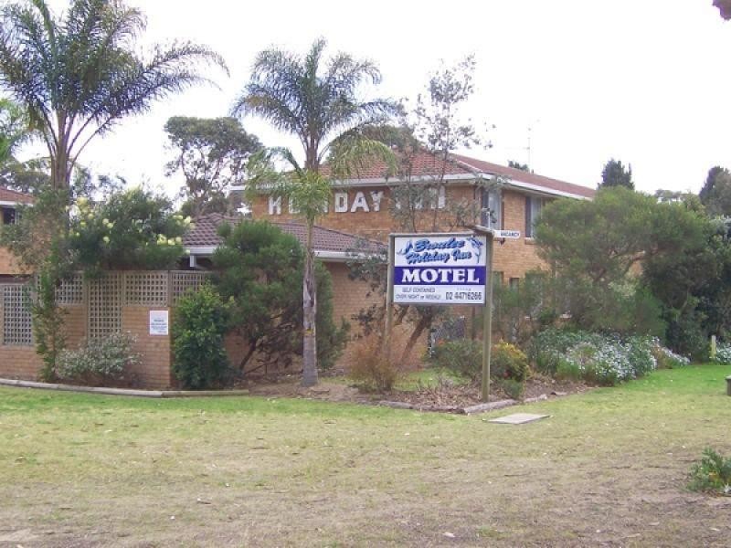 18 Imlay Street, Broulee NSW 2537