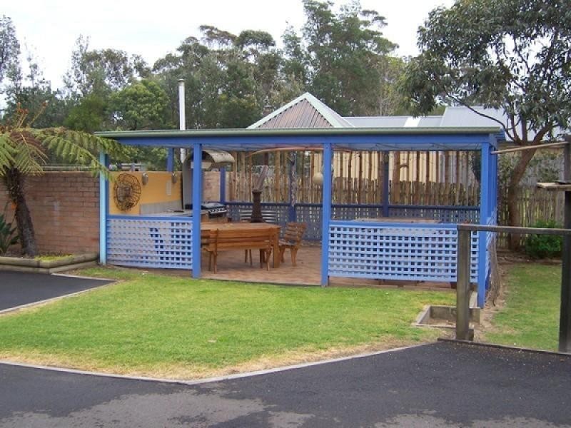 18 Imlay Street, Broulee NSW 2537