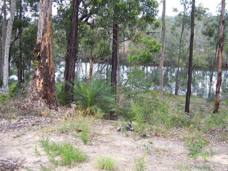 9 Waterfront Close, Mossy Point NSW 2537