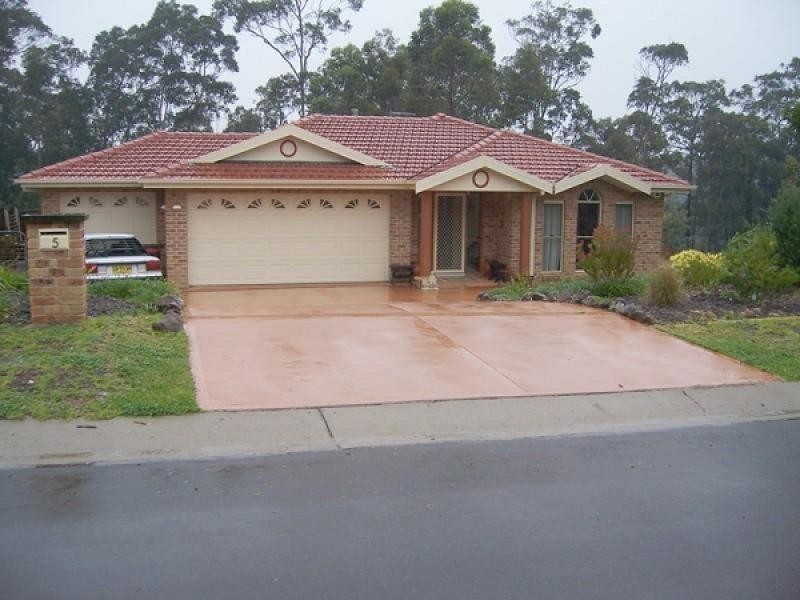 5 Waterfront Close, Mossy Point NSW 2537
