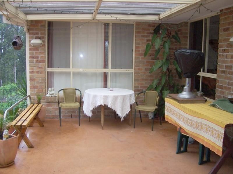 5 Waterfront Close, Mossy Point NSW 2537