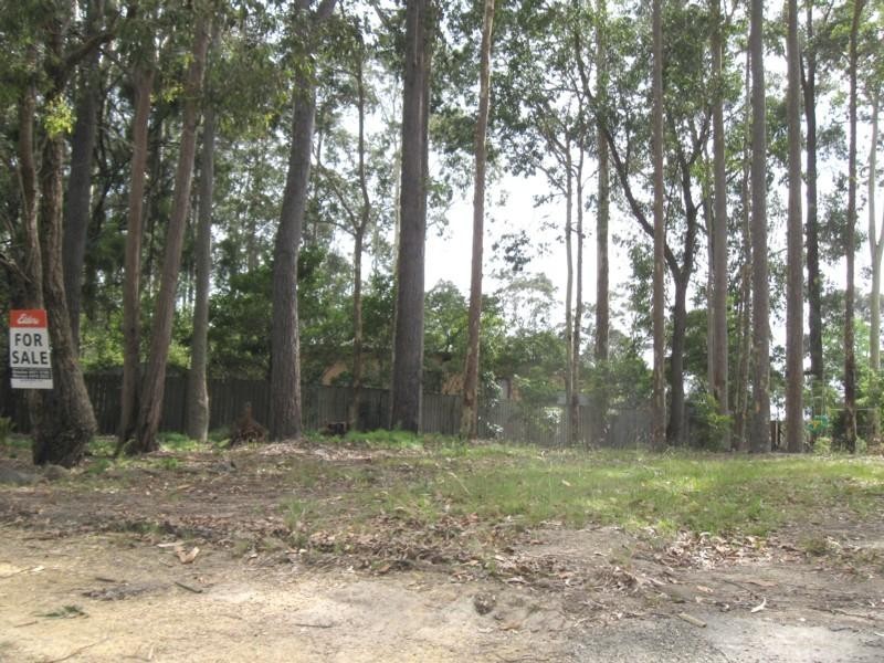 8 Annetts Parade, Mossy Point NSW 2537