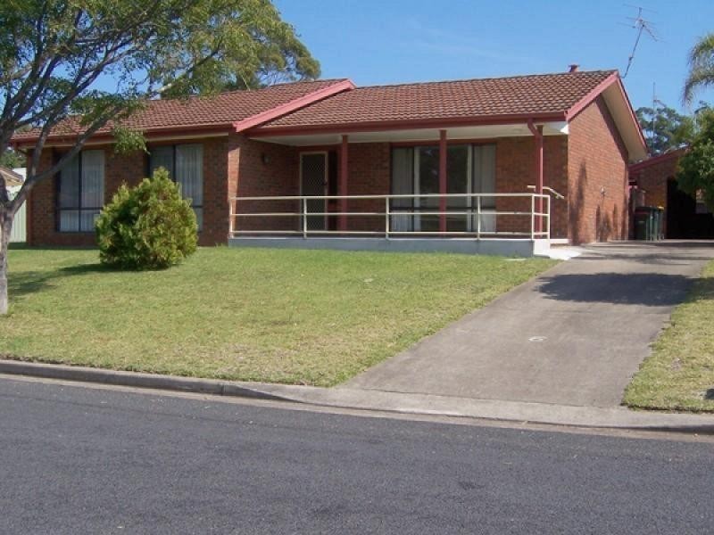 6 Cambridge Crescent, Broulee NSW 2537