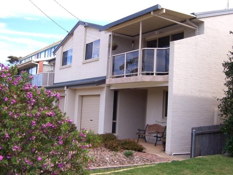 Unit 1, 91 Coronation Drive, Broulee NSW 2537