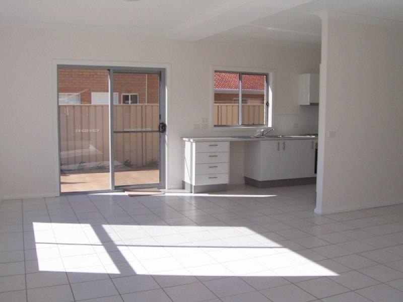 Unit 2/26 Train Street, Broulee NSW 2537