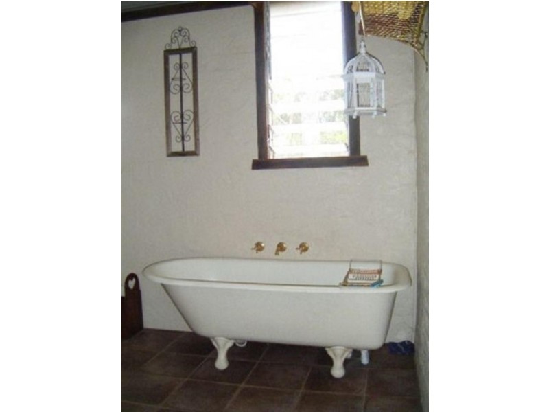 32 Elizabeth Drive, Broulee NSW 2537