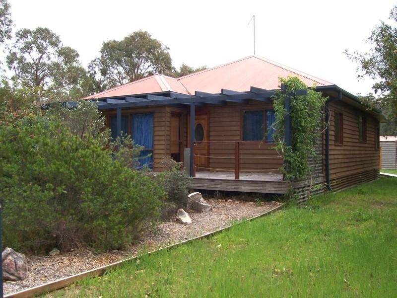 31 Clarke Street, Broulee NSW 2537