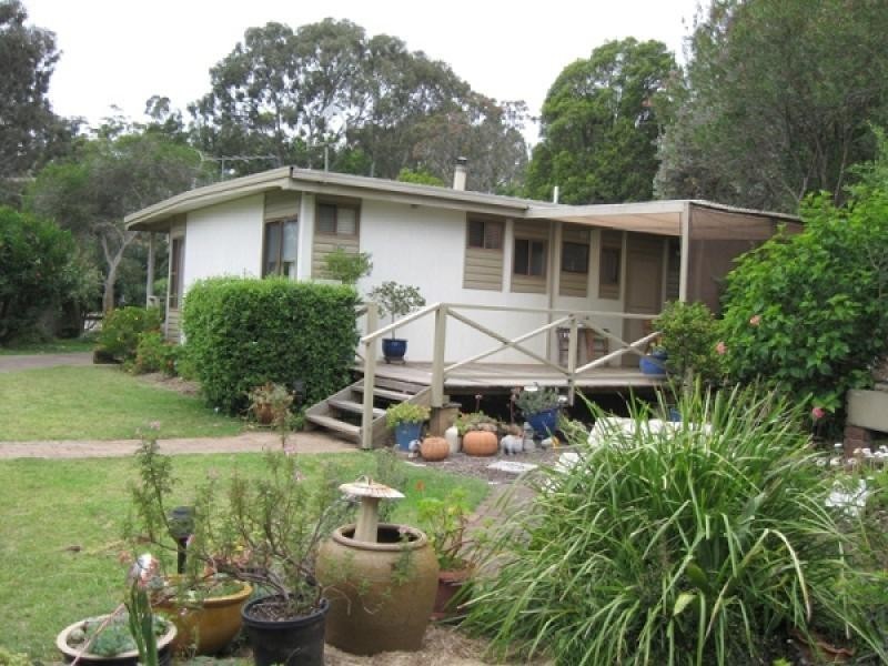 38 Hilmer Avenue, Mossy Point NSW 2537