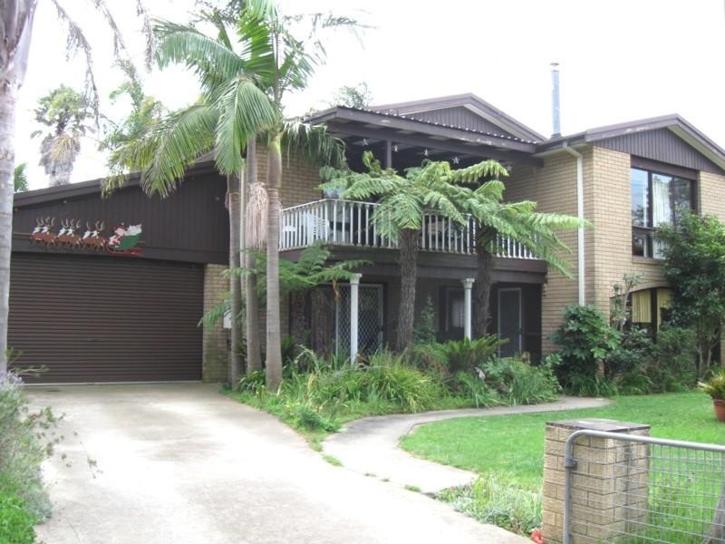 27 Grant Street, Broulee NSW 2537