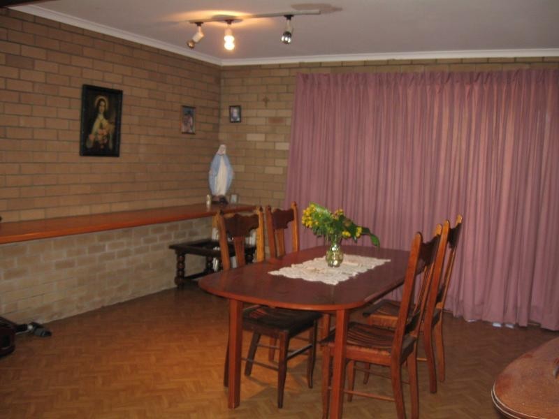 27 Grant Street, Broulee NSW 2537