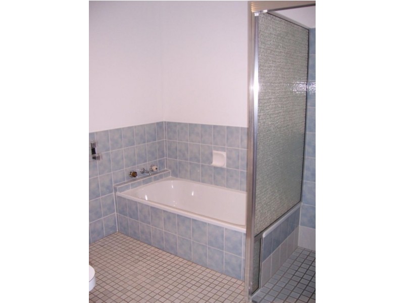 6 Cambridge Crescent, Broulee NSW 2537