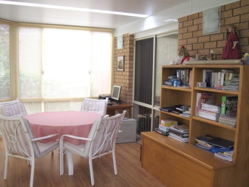 1 Cambridge Crescent, Broulee NSW 2537