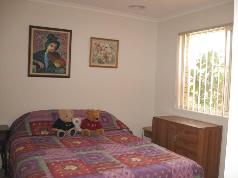 1 Cambridge Crescent, Broulee NSW 2537