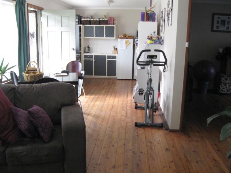 4 Clarke Street, Broulee NSW 2537