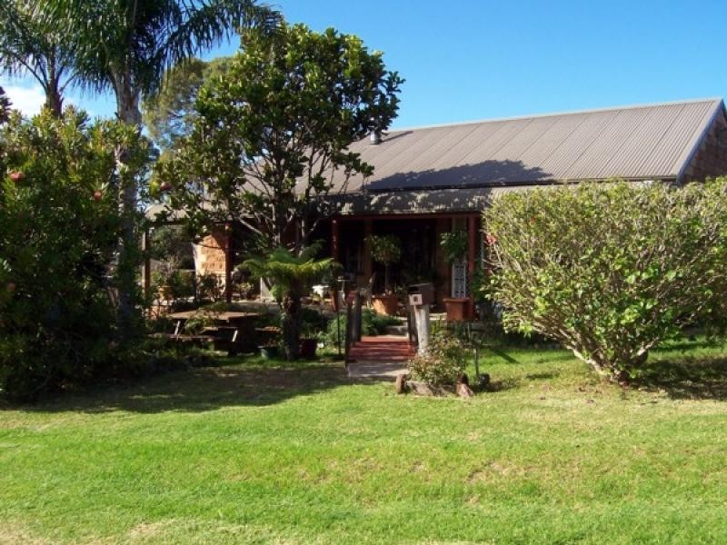 4 Jennifer Place, Moruya Heads NSW 2537