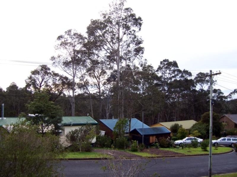 3 GROVE PLACE, Moruya Heads NSW 2537