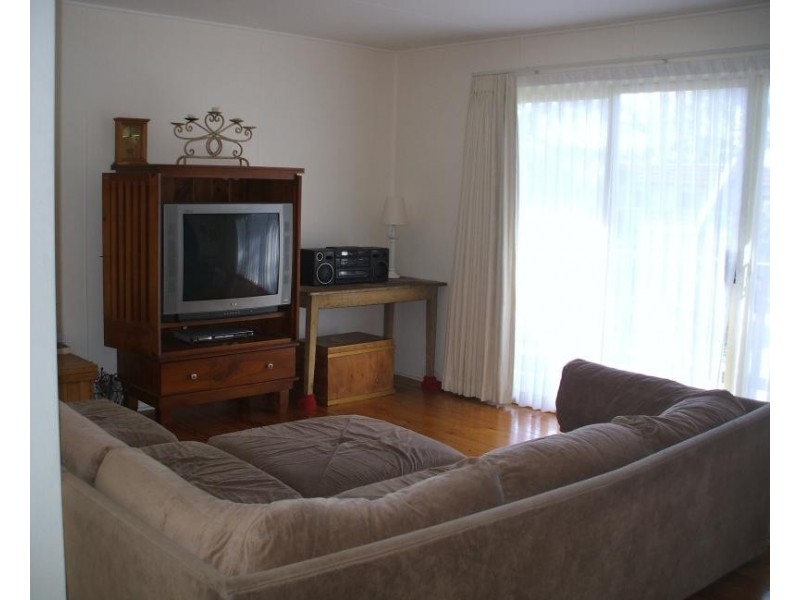 63 Smith Street, Broulee NSW 2537