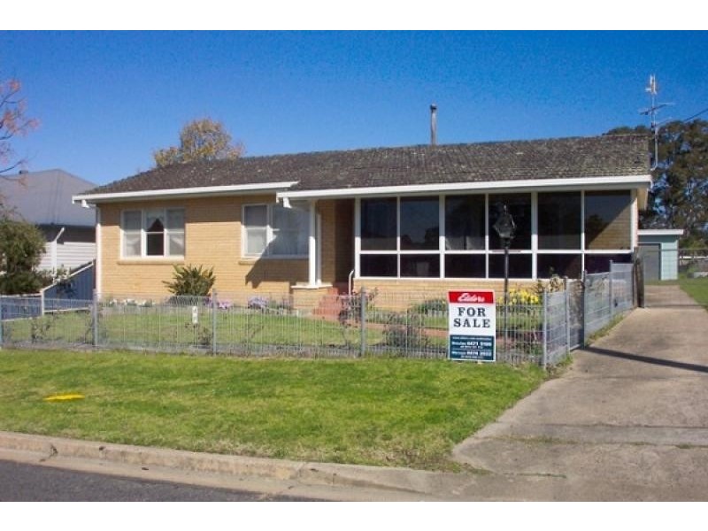 3 QUEEN STREET, Moruya NSW 2537