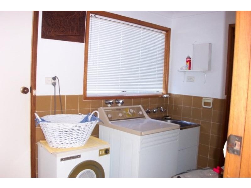 3326 PRINCES HIGHWAY, Moruya NSW 2537