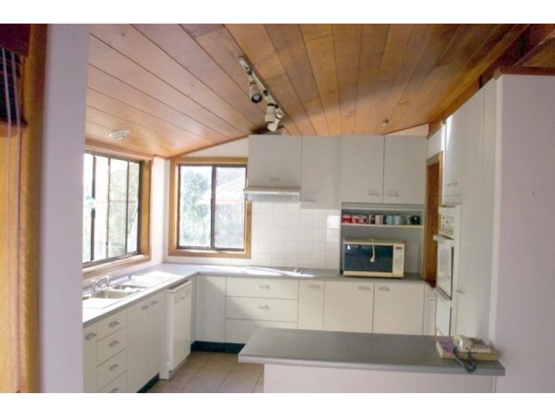 14 HEADLAND  GROVE, Moruya Heads NSW 2537