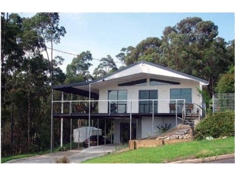 3 DELL PARADE, Moruya Heads NSW 2537