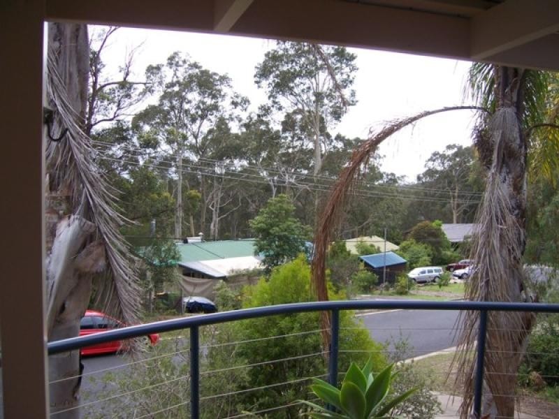 8 Crest Crescent, Moruya Heads NSW 2537