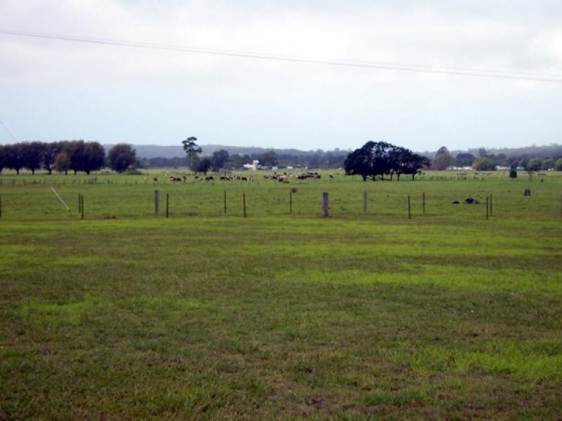 11 Maclean Place, Moruya NSW 2537
