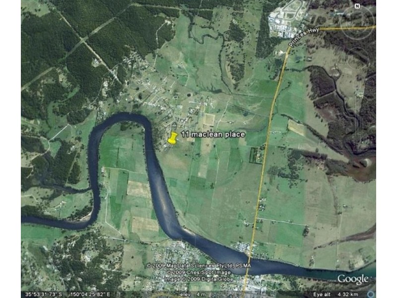11 Maclean Place, Moruya NSW 2537