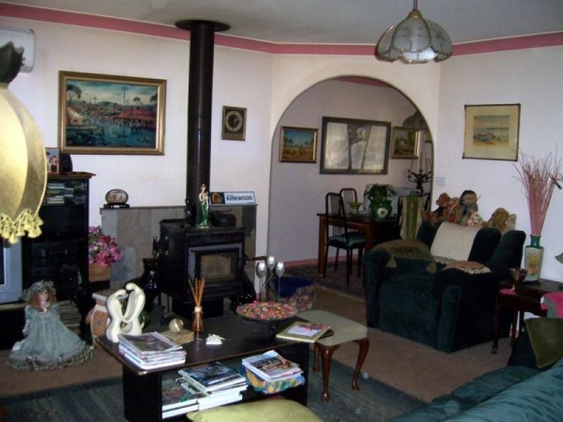 4 Jennifer Place, Moruya Heads NSW 2537