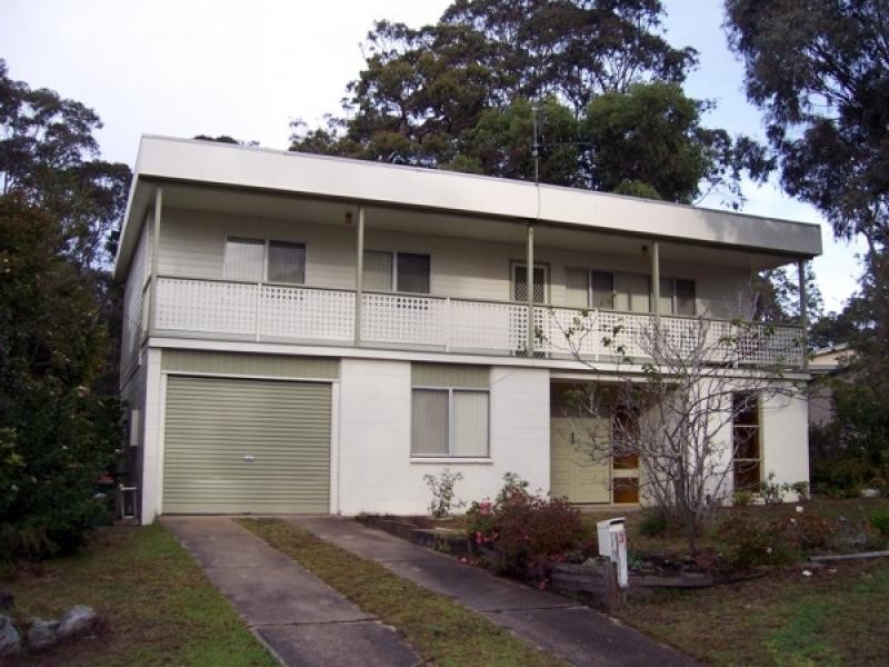 3 GROVE PLACE, Moruya Heads NSW 2537