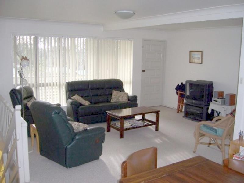 3 GROVE PLACE, Moruya Heads NSW 2537