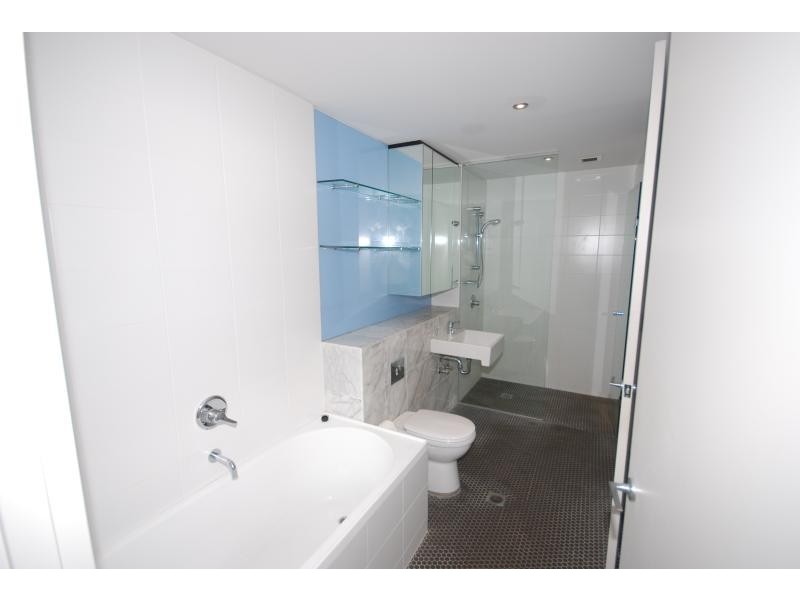5302/8 Alexandria Drive, Camperdown NSW 2050