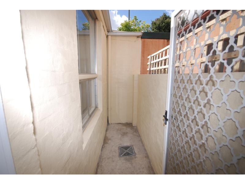 19 Philpott St, Enmore NSW 2042