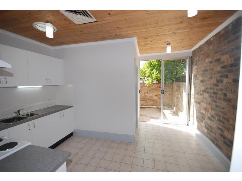 19 Philpott St, Enmore NSW 2042