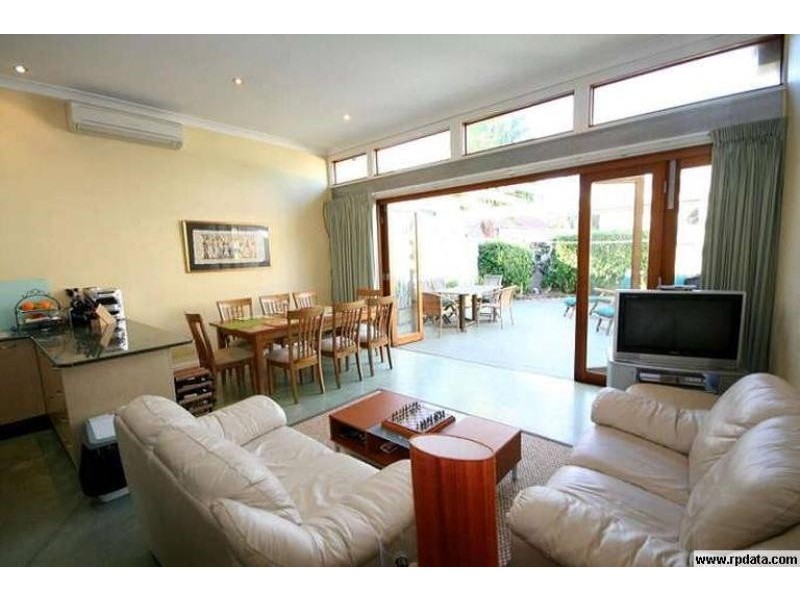 32 KENT STREET, Newtown NSW 2042