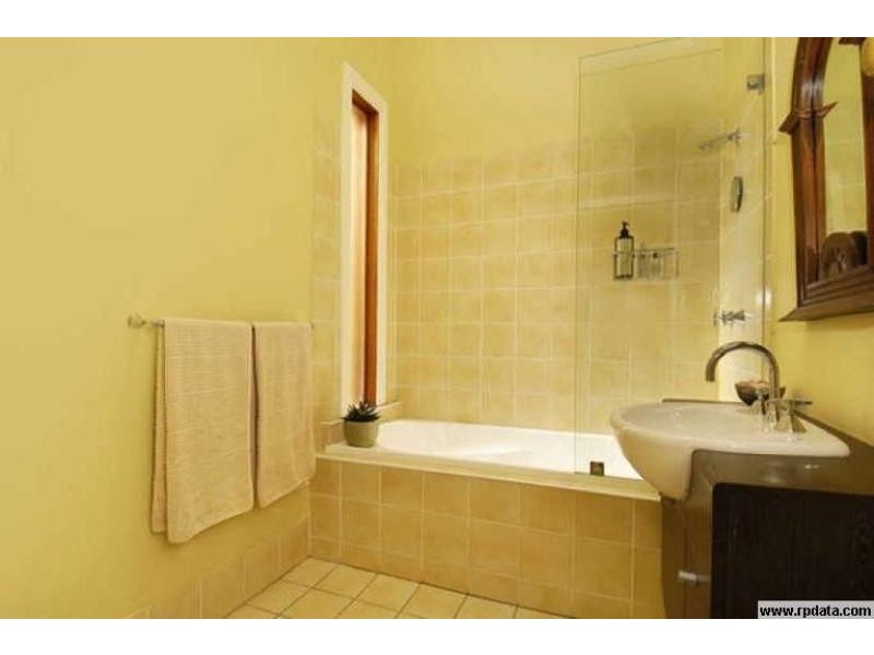 32 KENT STREET, Newtown NSW 2042