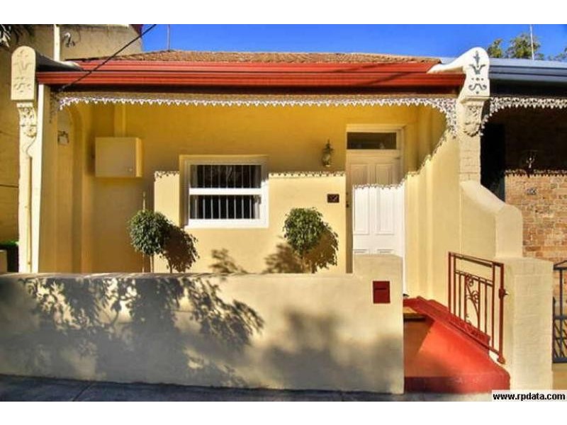 32 KENT STREET, Newtown NSW 2042