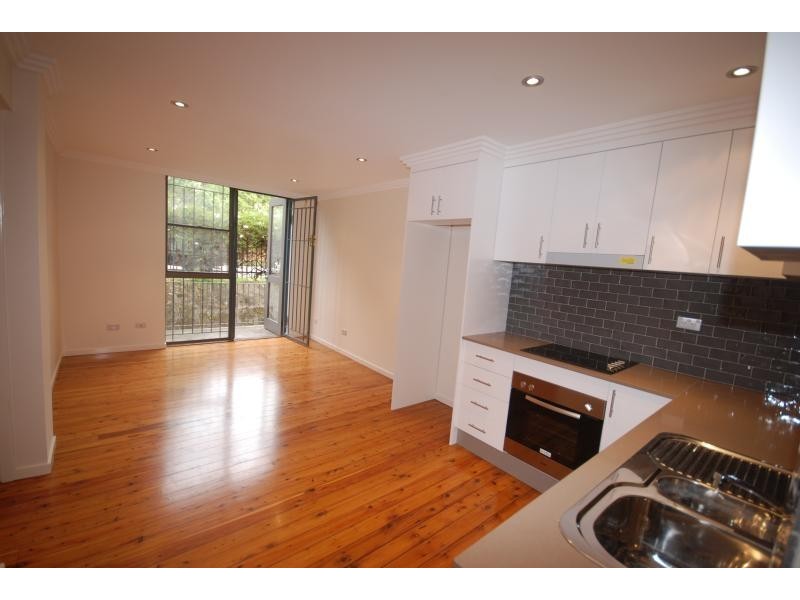 9-17 Newton St, Erskineville NSW 2043