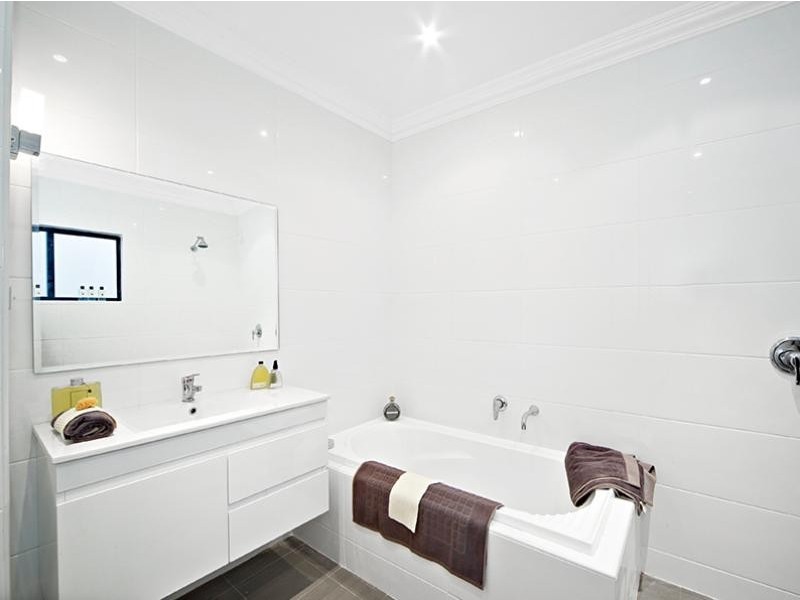 26 Phillip St, Newtown NSW 2042