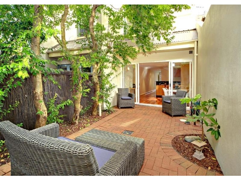 24 A Morehead Street, Redfern NSW 2016