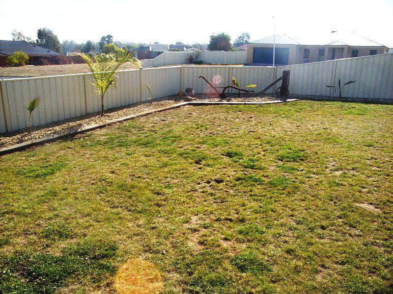 1 HILL CLOSE, Wahgunyah VIC 3687