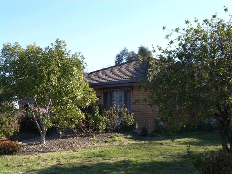 25 WELTON STREET, Holbrook NSW 2644